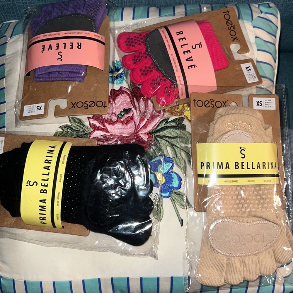 Toe Socks - Picture 4 of 5